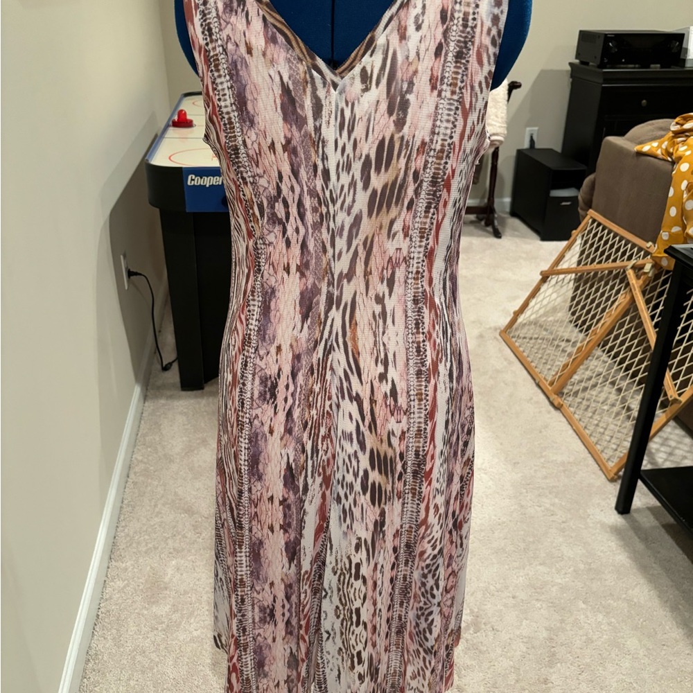 Dress - Picture 2 of 5